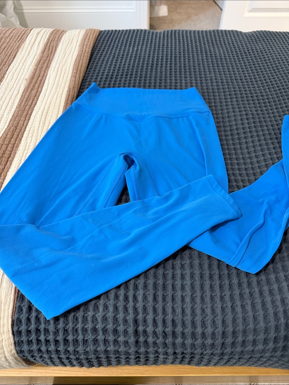 Women's High-Rise Bright Blue Performance Leggings